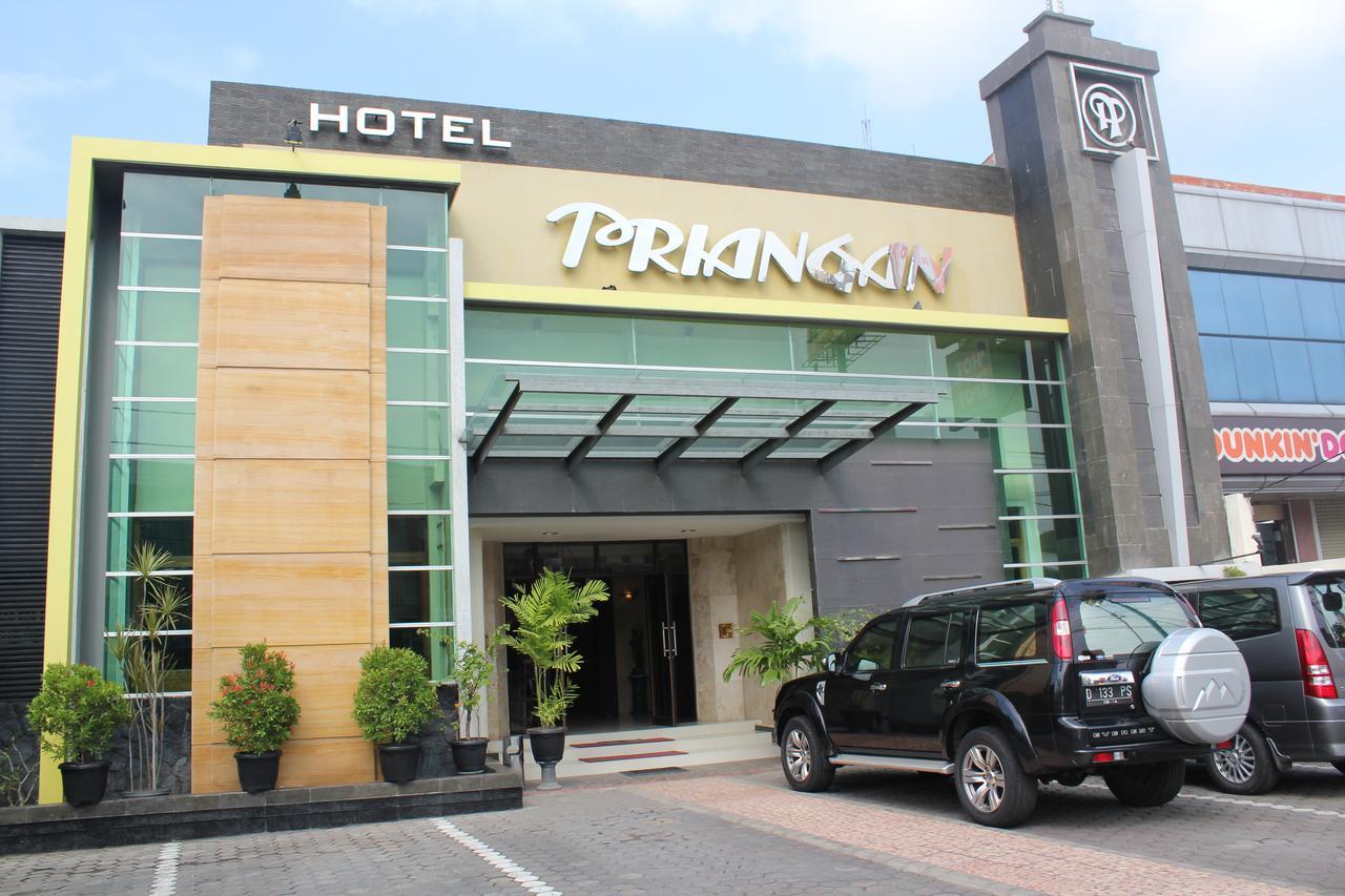Hotel Priangan 井里汶 外观 照片